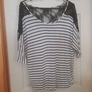Lace and strip mid sleeve tee